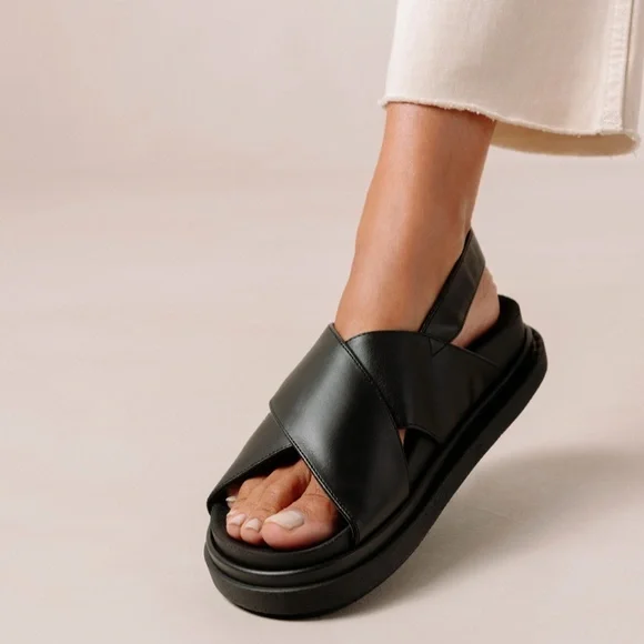 ALOHAS designer sandals - Picture 5 of 10